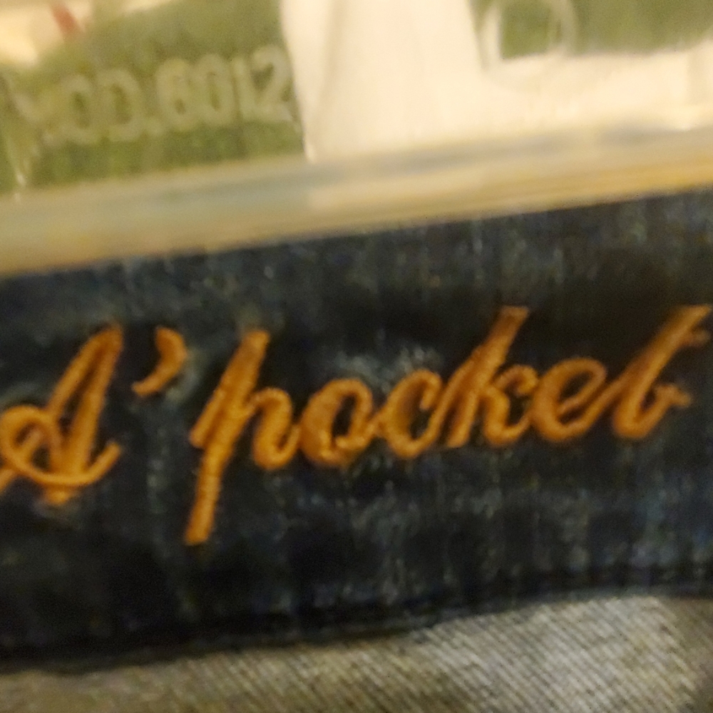 JEANS - Picture 7 of 8